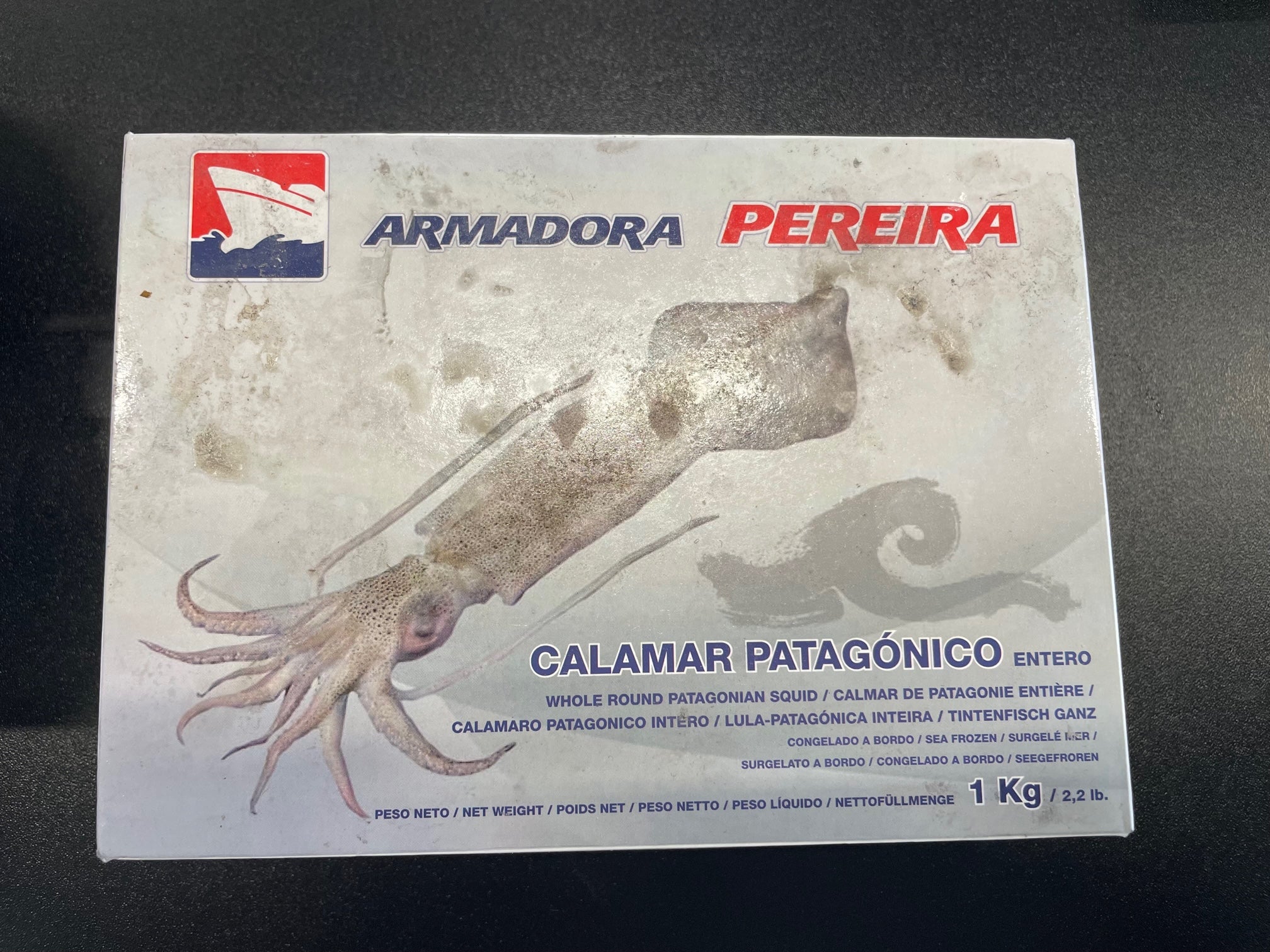 Ganzer patagonischer Tintenfisch, 1 kg